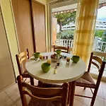 Апартаменты L'oree De Camargue Avec Cour