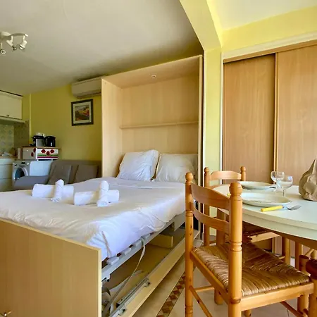 Loree De Camargue Cosy Avec Cour Proche *