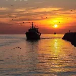 아파트 L'oree De Camargue Avec Cour 르그로뒤후아