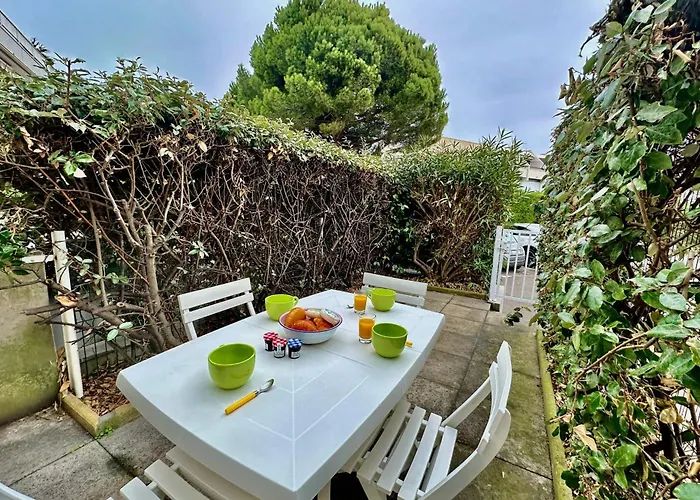 L'orée De Camargue Avec Cour Appartement *